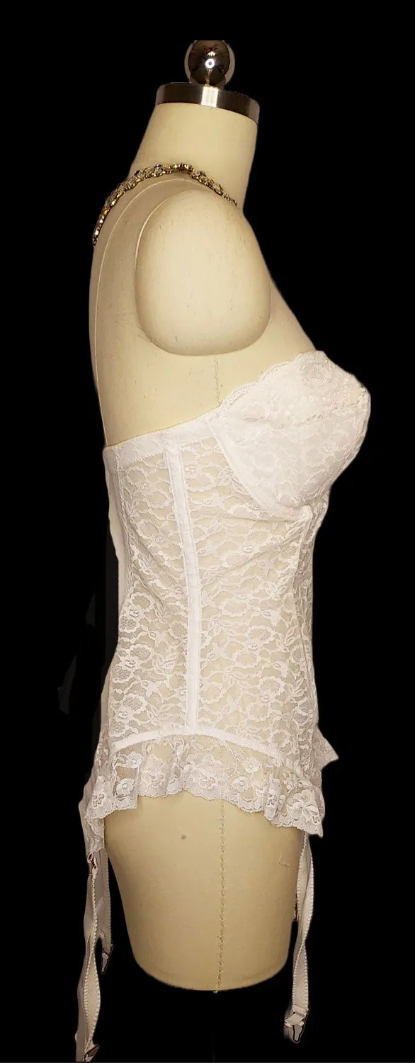 * GLAMOROUS VINTAGE 1950s FANCY I OWE IT ALL TO GODDESS RUFFLE LACE MERRY WIDOW WITH METAL GARTERS FOUNDATION BUSTIER - 36 D - ABSOLUTELY GORGEOUS!