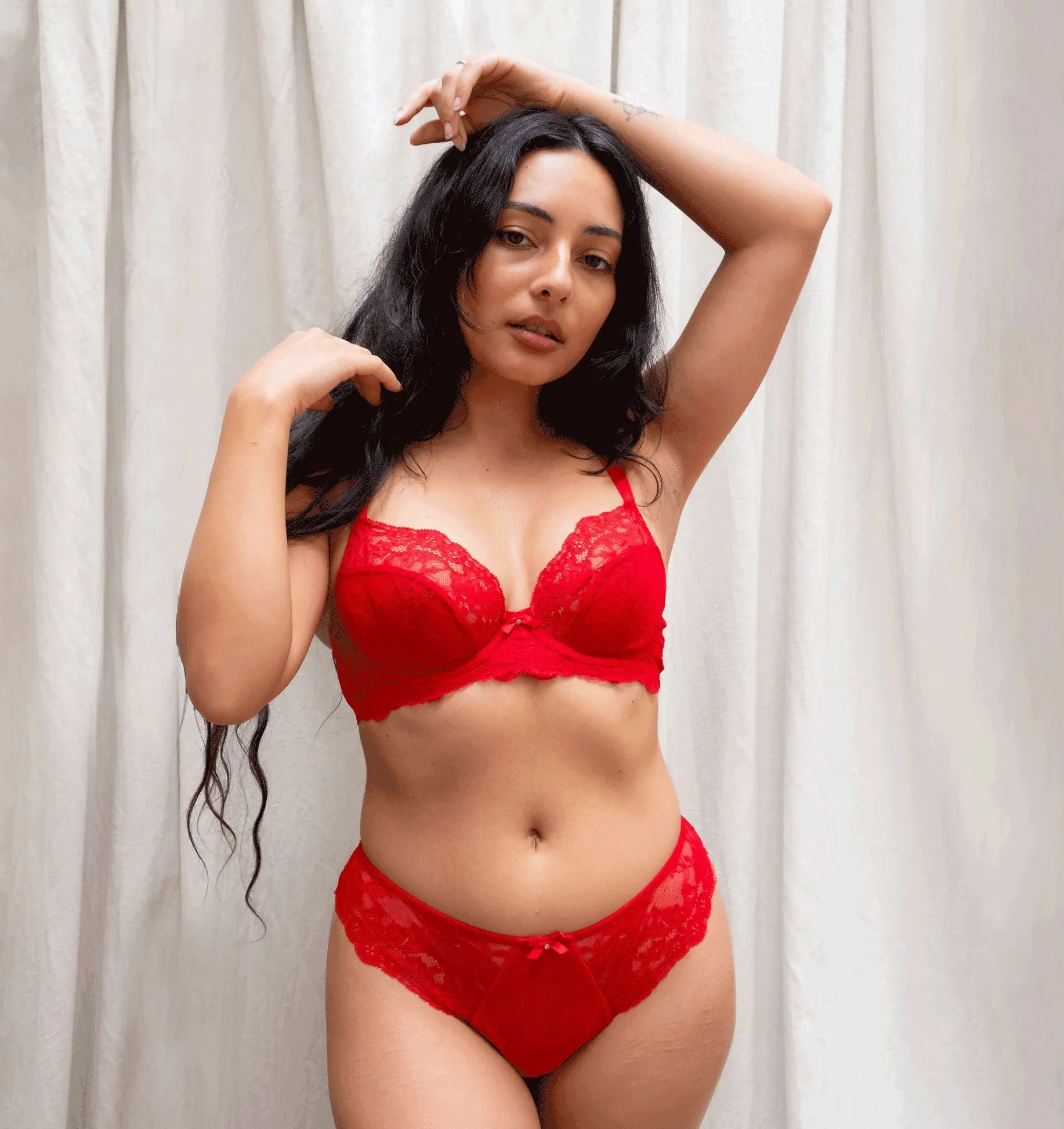 D  lace plunge [Salsa Red]