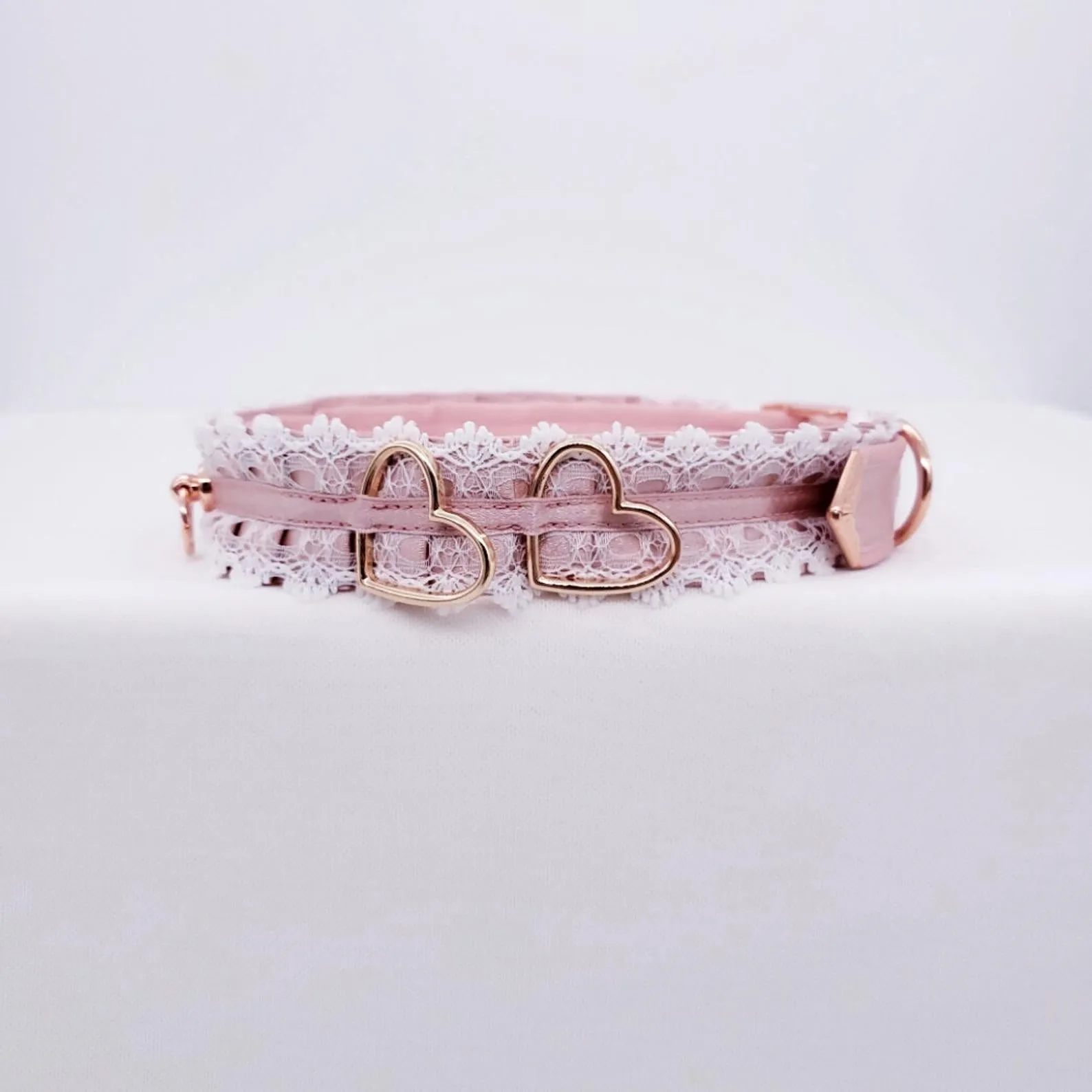 Dusty Rose and White Lace Luxury Rose Gold Collar