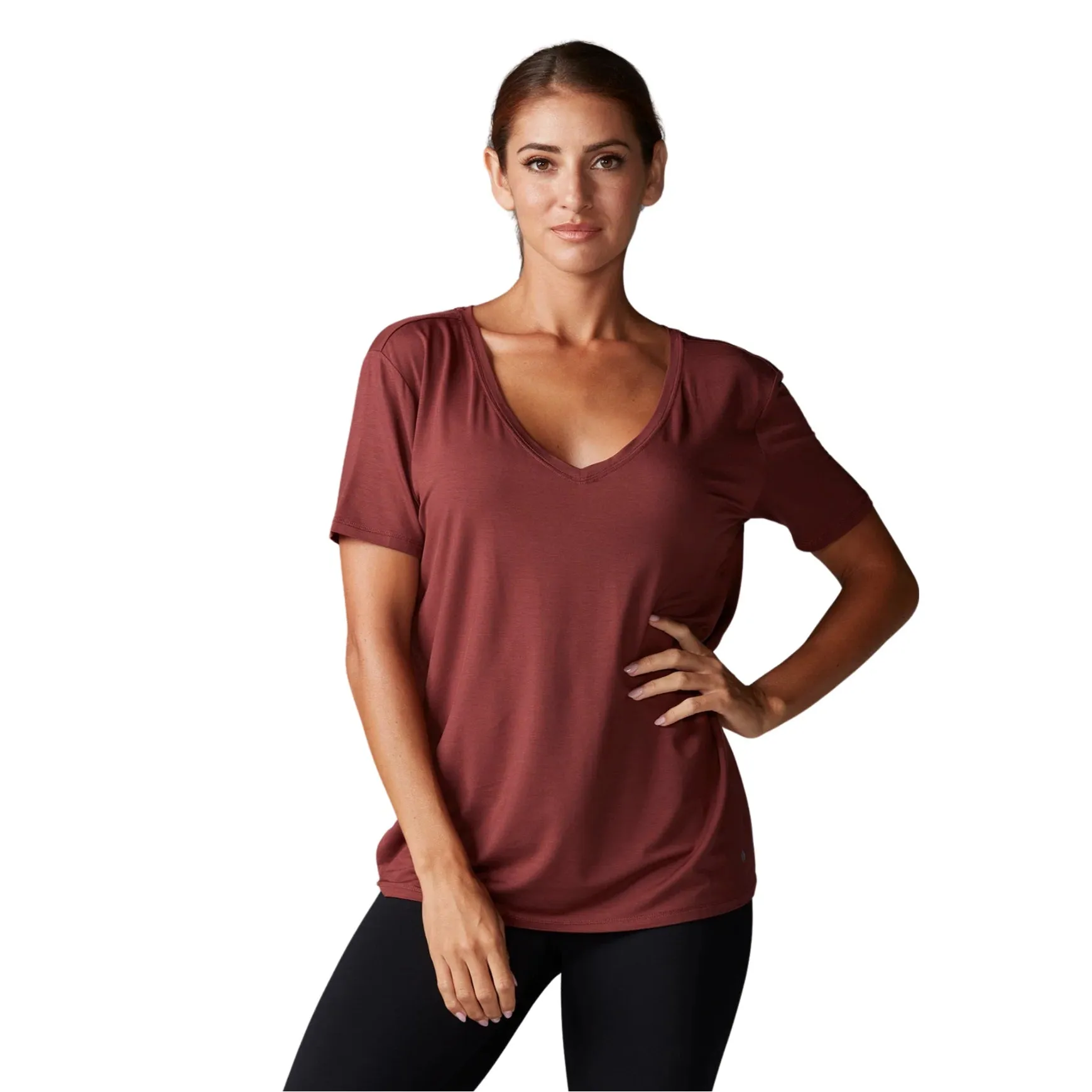 EVERYDAY V-NECK TEE