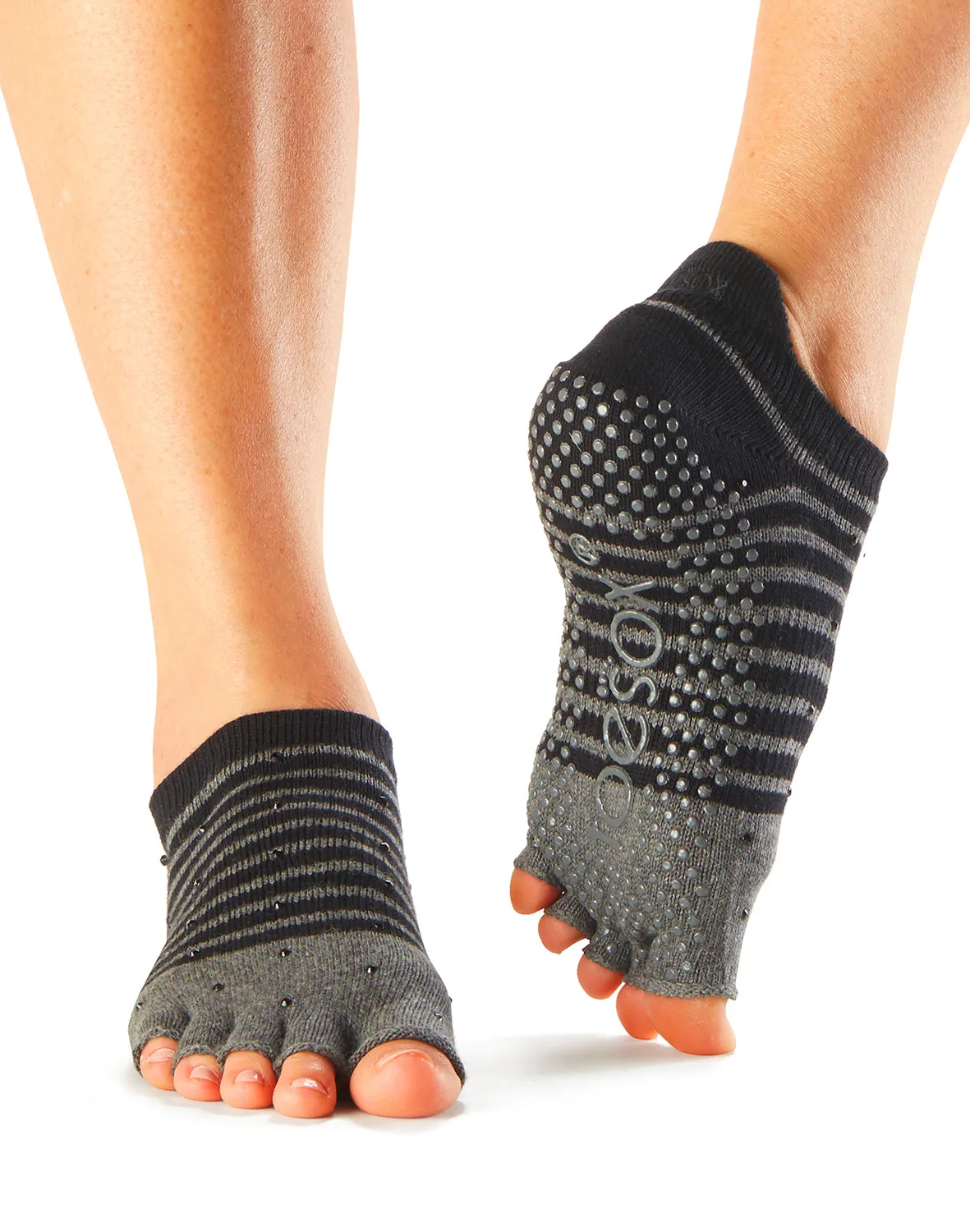 Half Toe Low Rise Grip Socks *