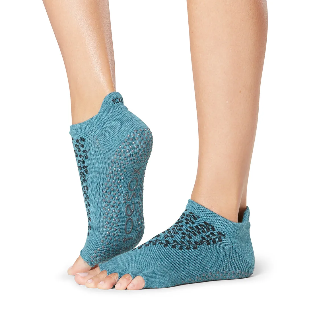 Half Toe Low Rise Grip Socks *