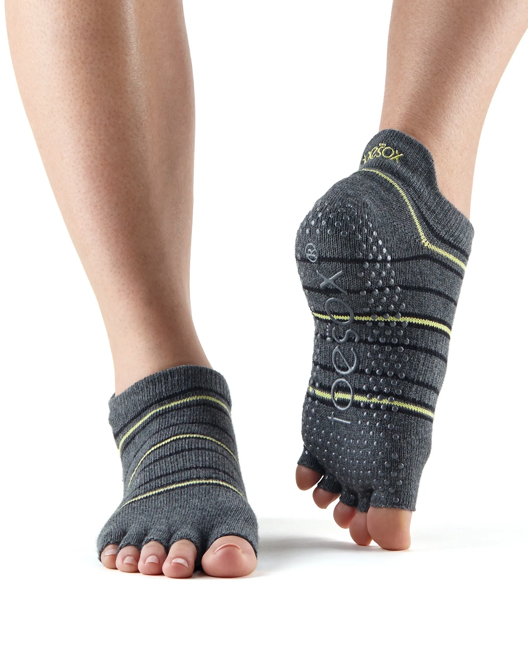 Half Toe Low Rise Grip Socks *