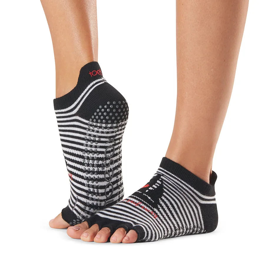 Half Toe Low Rise Grip Socks *