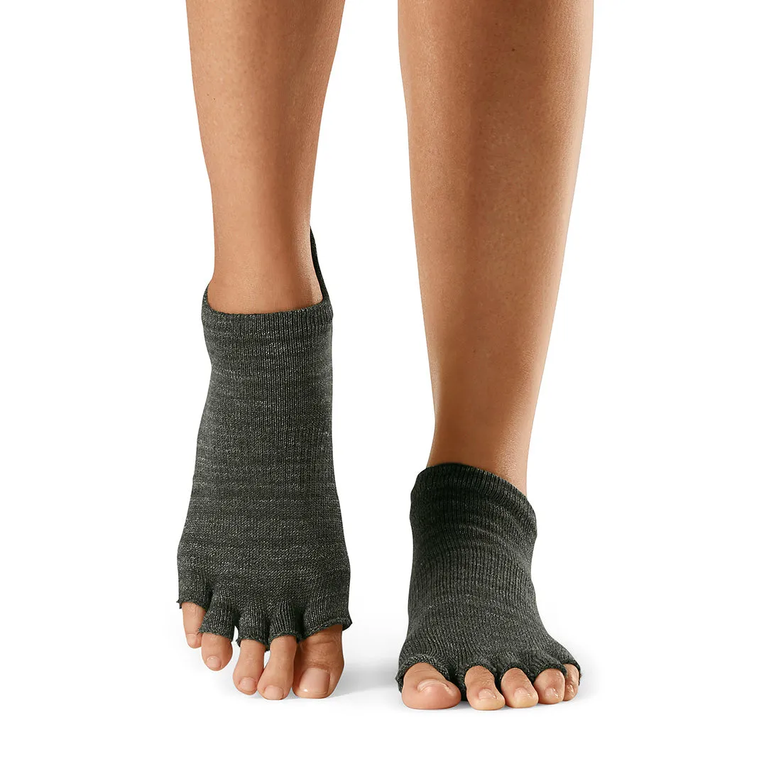 Half Toe Low Rise Grip Socks *