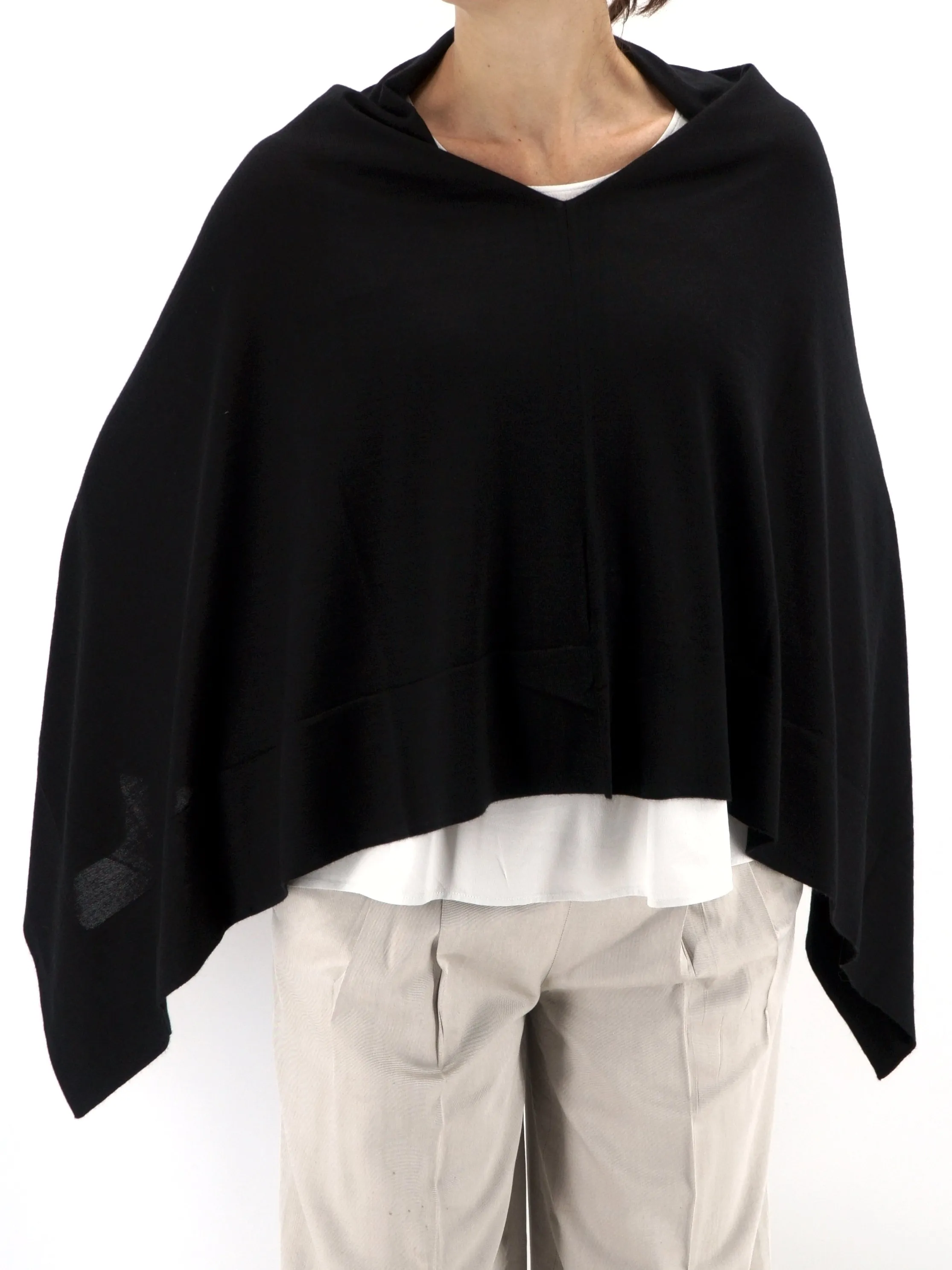 Poncho Nero Cashmere & Seta