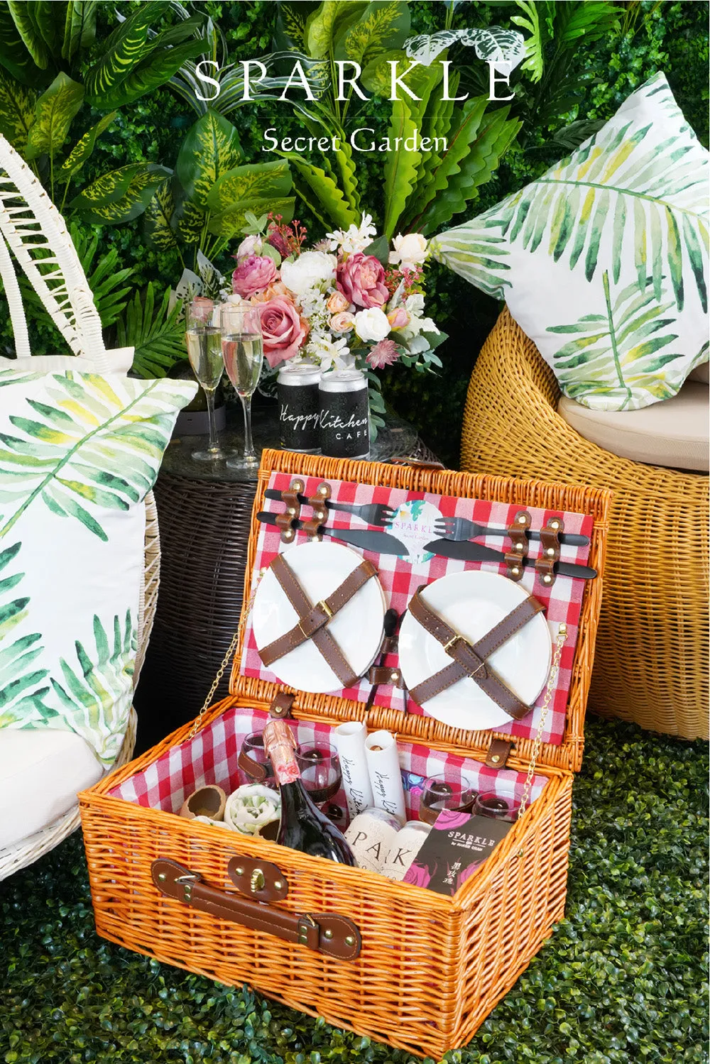 Secret Garden Caviar Picnic Set – Canopy Chair (per person)