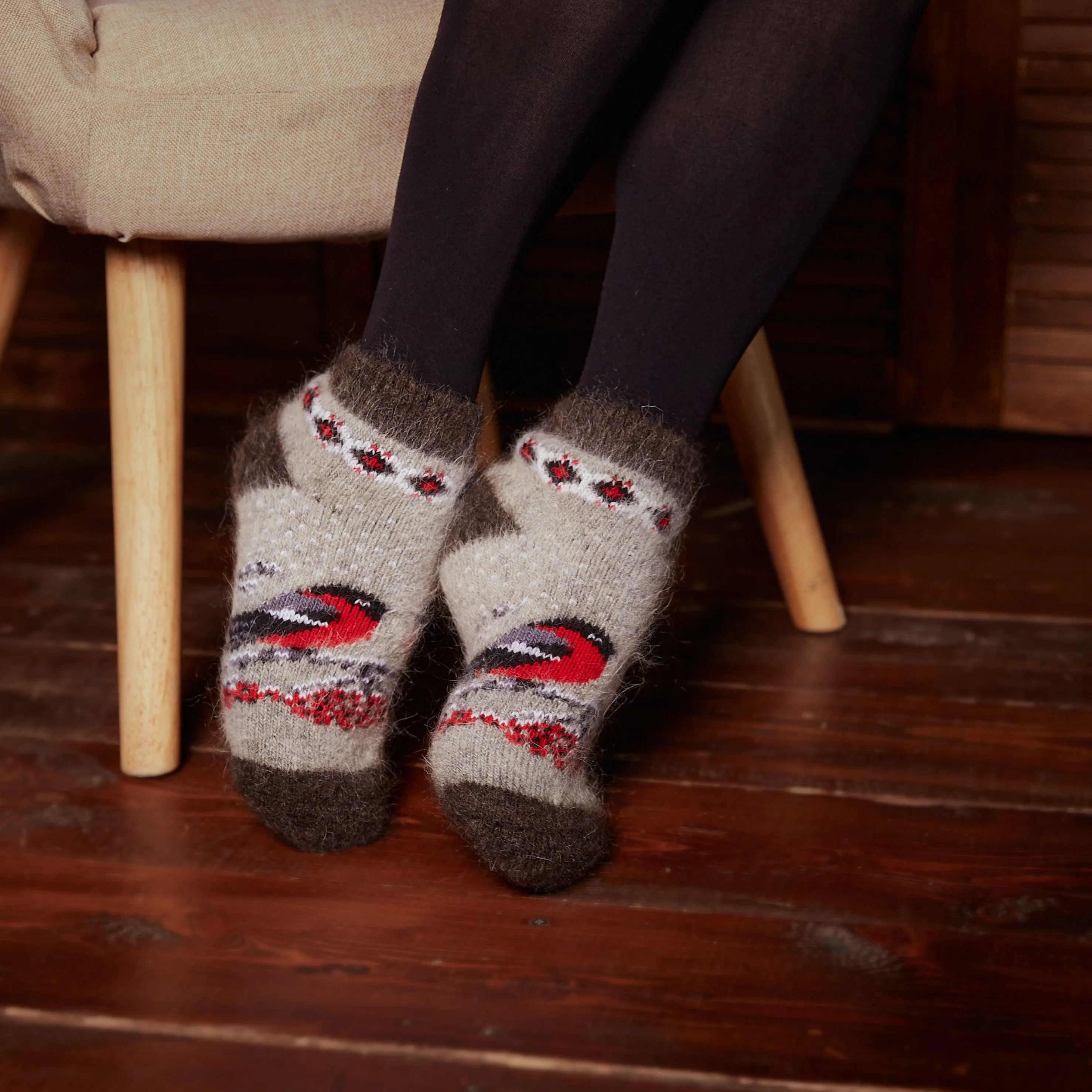 Unisex Birds and Berries Goat Wool Low-Cut Socks