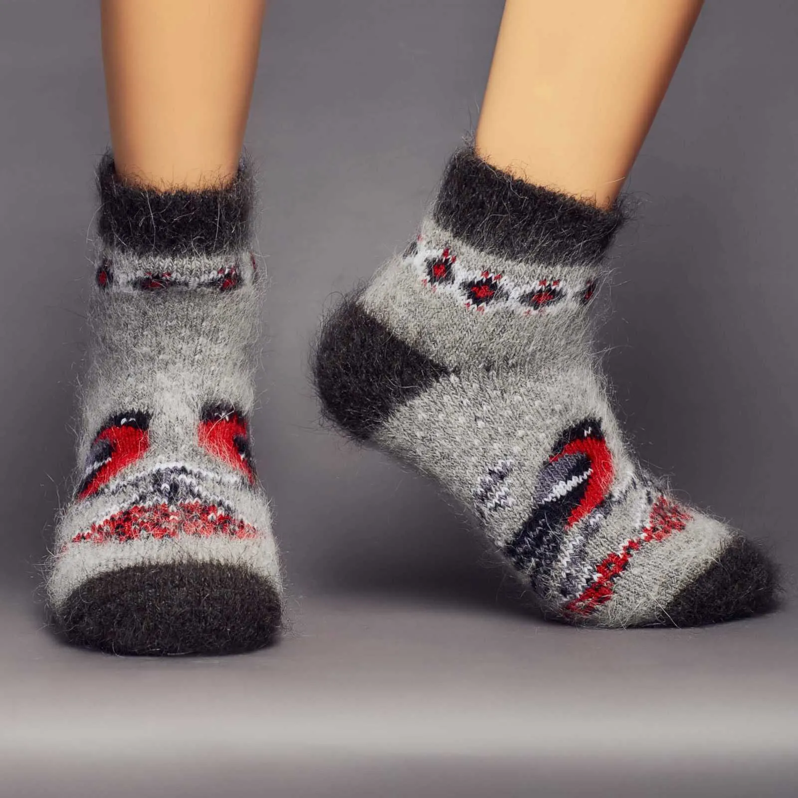 Unisex Birds and Berries Goat Wool Low-Cut Socks